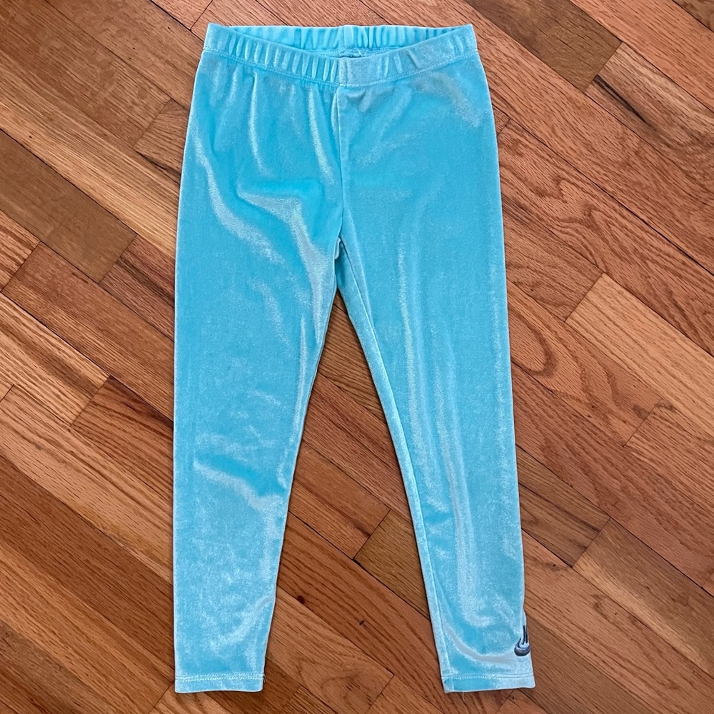 ❄️ Nike Velour Leggings ❄️